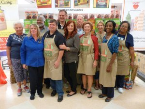 Local community leaders and dignitaries come together for ShopRite’s ‘Bag for Hunger' day