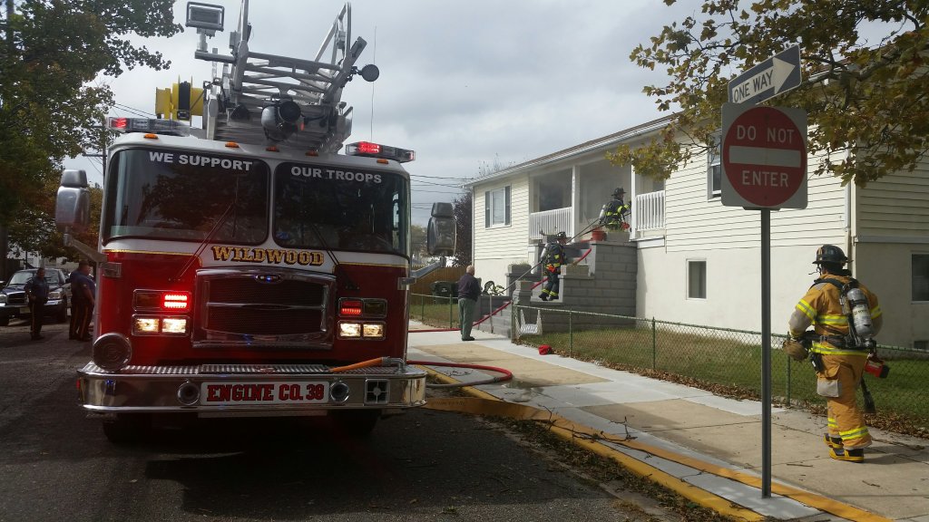 Firefighters Extinguish Wildwood Kitchen Fire