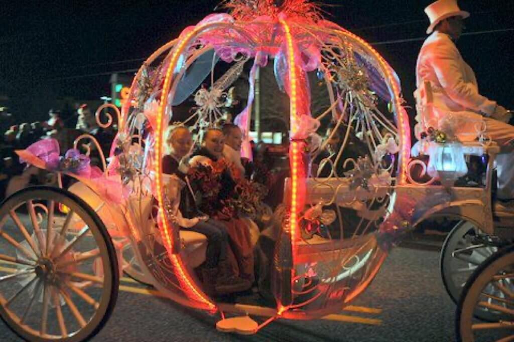 West Cape May's Community Christmas Parade continued the longstanding tradition to Broadway