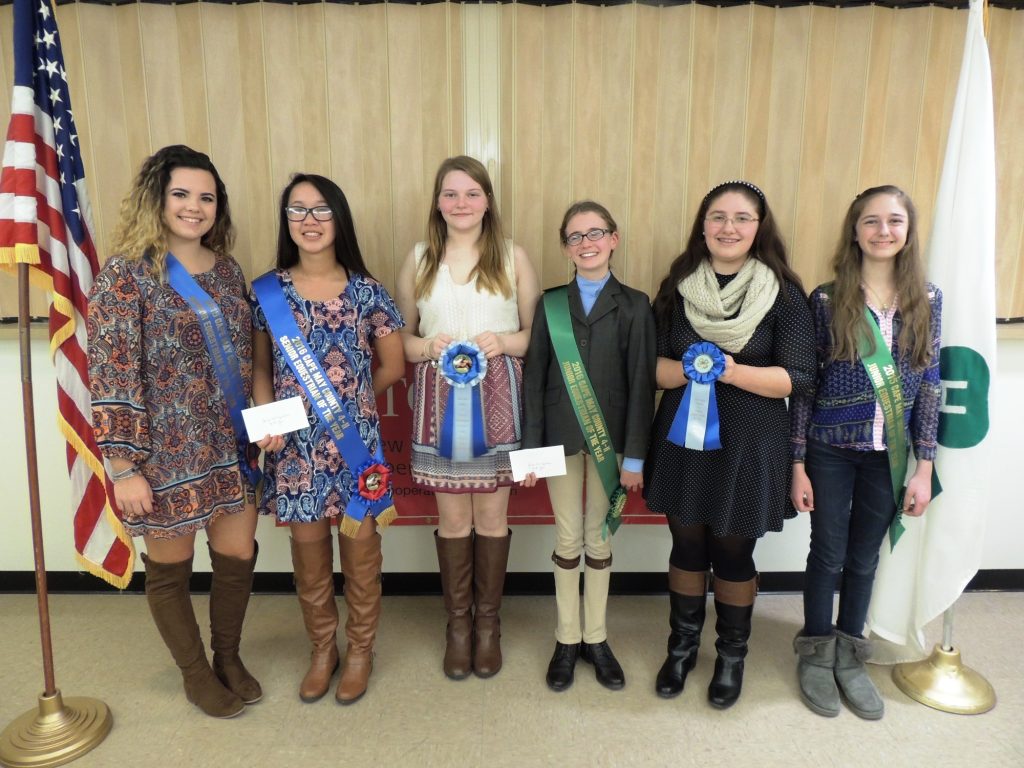 Shown here from left to right are 2015 Senior 4-H Equestrian of the Year Kelly Suter