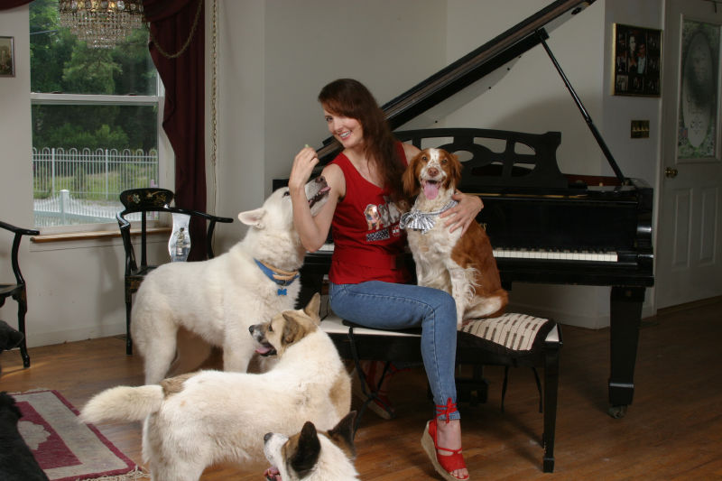 Linda & Dogs at Piano