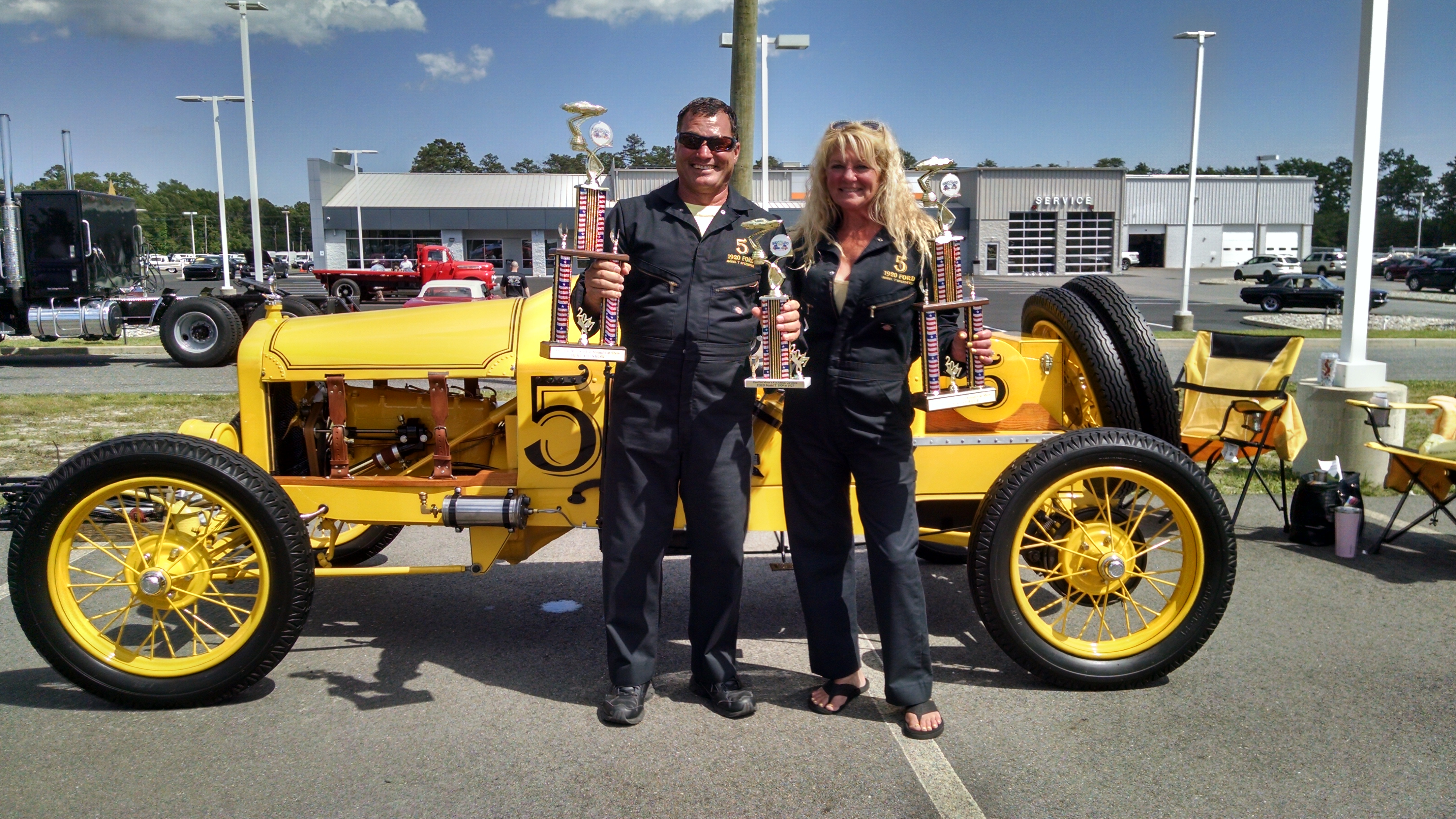 Joe and Karen Minchelli stand with their award-winning 1920 Ford Model T Speedster. 