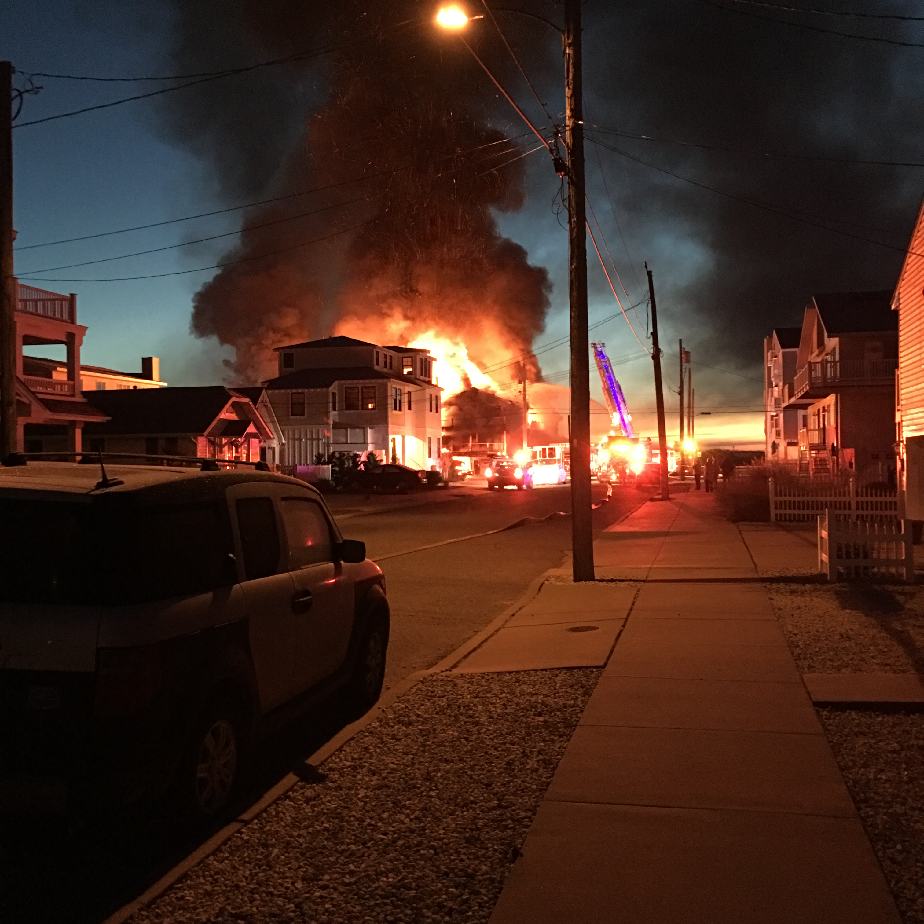 Flames Engulf 3 SIC Homes