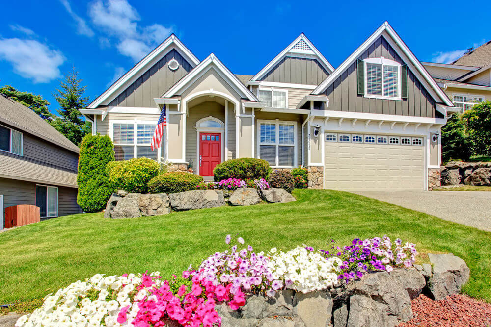 Sell Your Home with These 6 Curb Appeal Tips