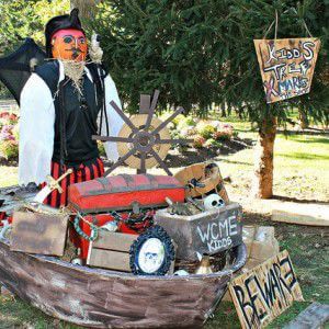 Create Your Own Scarecrow to Display in Scarecrow Alley at the Emlen Physick Estate