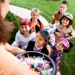 6 Safety Tips for a Spooktacular Halloween Night