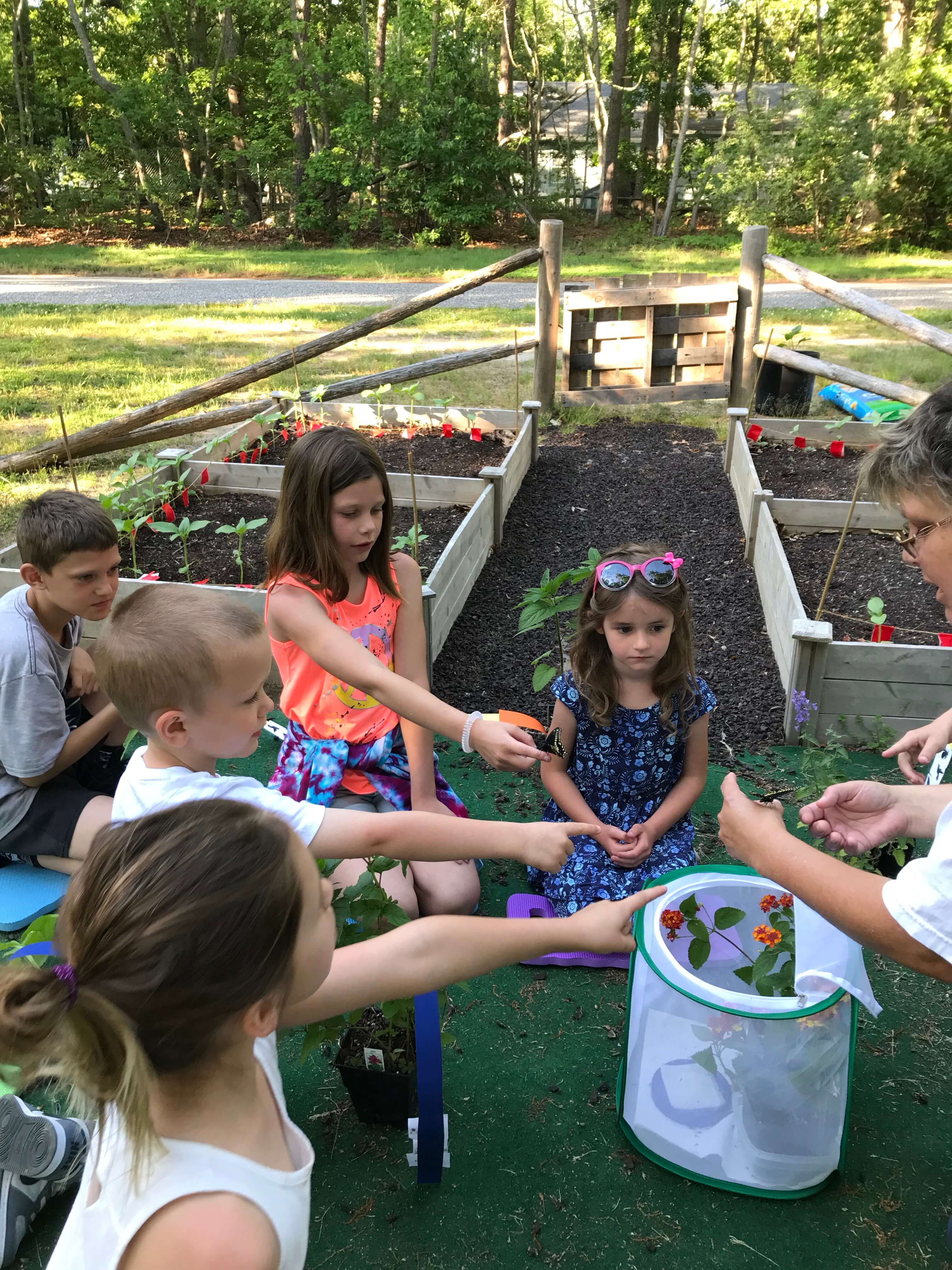 4H Growing Sprouts Club Photo 2.jpg