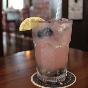 Drink of the Week: Blueberry Smash Lemonade