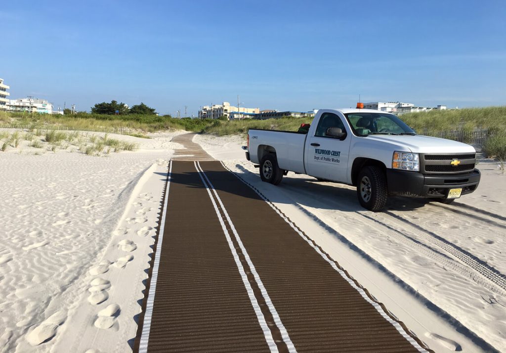 Mobi-Mat beach walkway